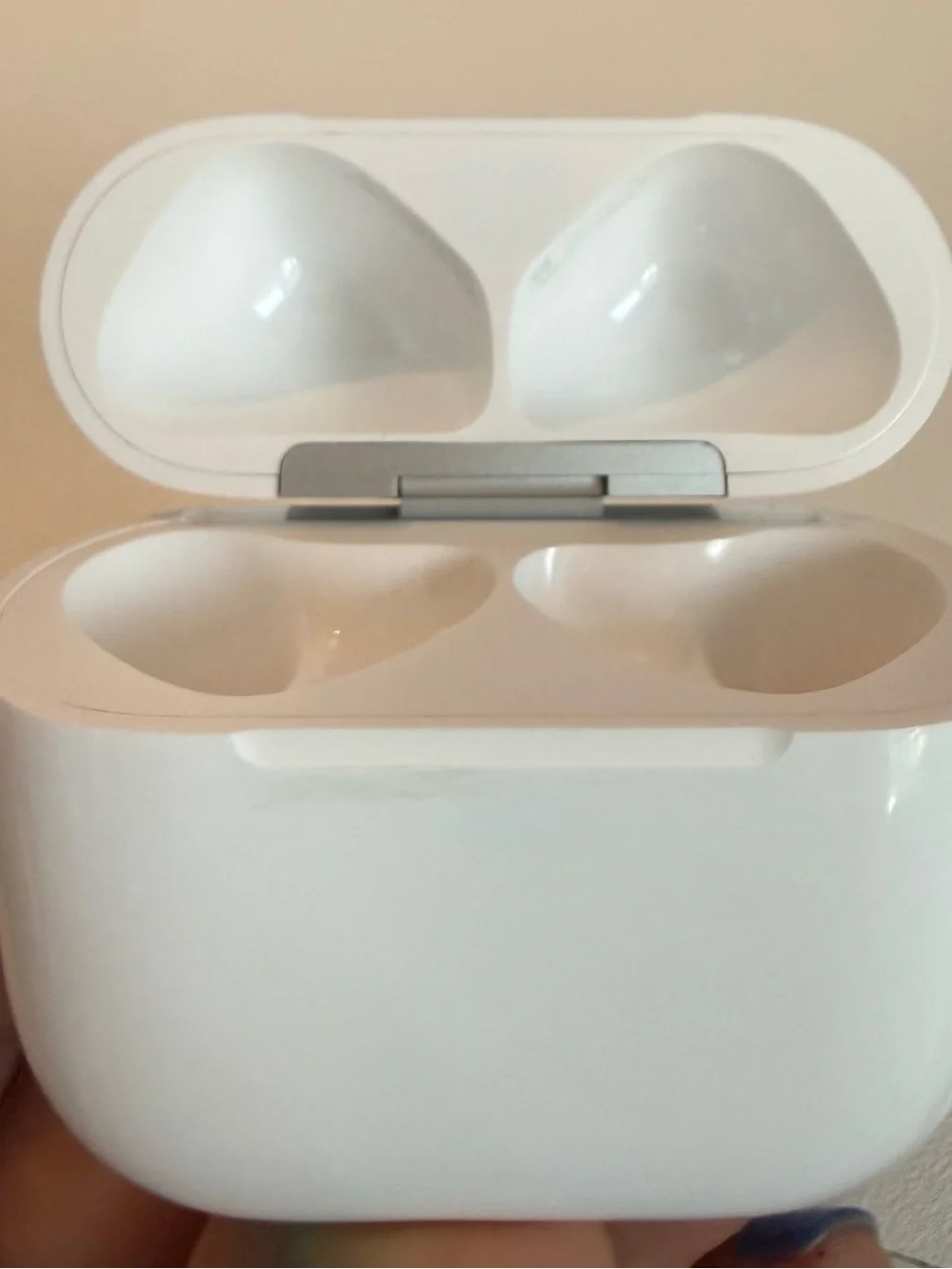 OEM Apple AirPods 4 Charging Case Only - Genuine Model A3058 - Mint Condition⁠
